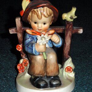 "She Loves Me, She Loves Me Not" Goebel Hummel Figurine #174 TMK3 Open Eyes!